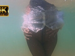 Shiny Cdr Pantyhose on the Beach Part 2