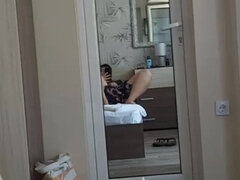 Wanking in the Hotel Room