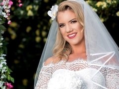 Velika rit, Blondinka, Nevesta, Doggystyle, Prstni, Dekle drka tiča, Kuhinja, Milf