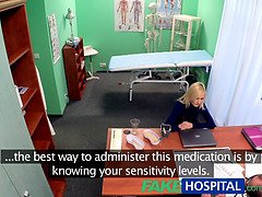 Anna Rose & Jenny Smart's skinny bodies get examined by fakehospital doctor