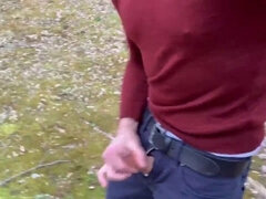 I Jerk and Squirt Cum on My Jeans at the Park!