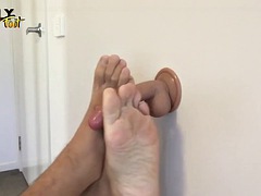 Can I do surgery on your legs? - Realistic 6 dicks - No lube socks and rough male footjob - Manlyfoot