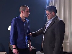Chubby latin gay daddy with glasses and fucked by twink in the office