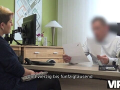 Leihagentur gibt versaute Lussy Sweet in VIP4K Casting - Dirty Porn Casting with money & fuck for money!