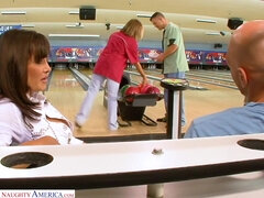 Gorgeous Lisa Ann takes it at the bowling bar - hardcore with cumshot