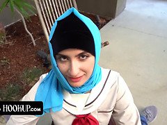 Arab hottie Angeline Red masturbates for her man while wearing hijab