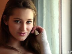 NUBILE BABE - Dani Daniels