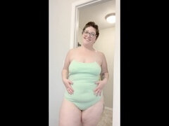Curvy babe teases and taunts you with a naughty try-on haul