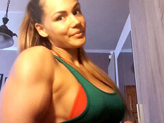 super-cute damsel with spectacular biceps