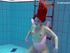 Underwater, underwatershow, small boobs