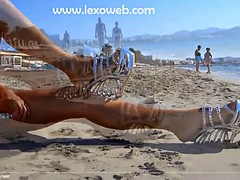 Lexo anal plug on the beach