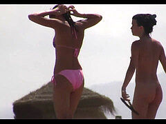 Beach Nude cougars spycam HD vignettes