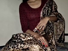 Saarabhabhi6 padosi aashiq ne jamkar chudai ki real hindi talk role play Desi sexy girl enjoy kar rahi he padosi ke qc