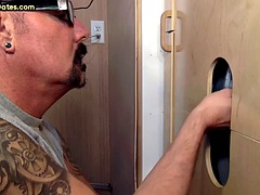 Amateur Gloryhole Gay Daddy Sucks Cock and Eats Load