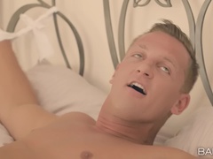 Traseiro, Bebê, Pauzão, Morena, Pau, Europeu, Cabelo curto, Madrasta