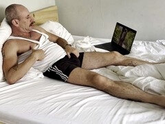 Grote kont, Grote lul, Sperma shot, Homo, Duits, Handbeurt, Russisch, Tatoeage