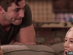 Blond, Tabu, Tenåring