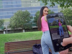 Édes, Pénisz, Kivillanó idomok, Természetes mellek, Szabadban, Filigrán alkatú, Valóság, Begyek