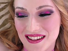 Krásky, Blondýna, Stříkání spermatu, Dildo, Softcore, Sólo, Kozičky, Hračky