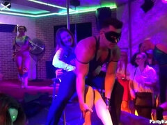 Любители, Большие сиськи, Блондинки, Брюнетки, В одежде, Колготки, Вечеринка, Сиськи