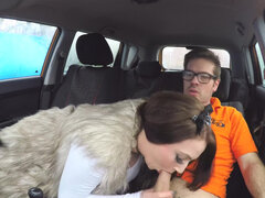 Amatéri, Kuřba, Auto, Hlboký orál, Výprask, Vonku, Penis, Pička