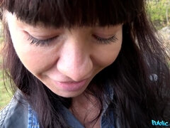 Amatööri, Suihinotto, Ruskeahiuksinen, Kyrpä, Eurooppalainen, Farkut, Ulkona, Julkinen