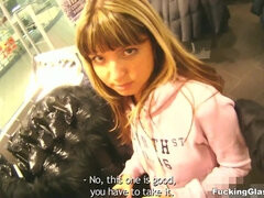 Baben, Avsugning, Hardcore, Naturliga tuttar, Porrstjärnor, Mager, Tonåring, Tuttar