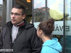 Grosse bite, Sucer une bite, Plantureuse, Faciale, Branlette thaïlandaise, Pov, Réalité, Adolescente