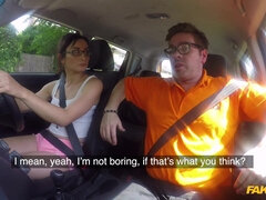 Amatör, Avsugning, Brunett, Bil, Europeisk, Ansiktsbehandling, Glasögon, Italiensk