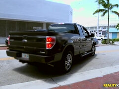 Anilíngua, Pauzão, Peitos grandes, Boquete, Saltos, Melharucos naturais, Raspar depilar, Tatuagem