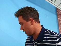 Спальня, Минет, Сперма на лице, Две девушки, Межрасовый секс, Натуральные сиськи, Киски, Наездница