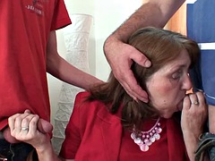 Διπλή εισχώρηση, Γιαγιά, Μαλλιαρός, Σκληρό, Ώριμη, Ώριμη γυναίκα, Γραφείο, Πραγματικότητα