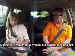 Auto, Stříkání spermatu, Na pejska, Honění, Výprask, Venku, Různé pohledy, Pička