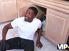 Black plumber doesnt lose a chance to fuck the Italian whore