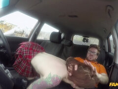 Amatéri, Kuřba, Auto, Creampie, Dávenie, Vonku, Pička