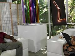 Χοντρή γυναίκα, Μεγάλος πούτσος, Μεγάλα βυζιά, Χύσιμο, Μαύρος, Αυνανισμός, Πρώτου προσώπου, Βυζιά