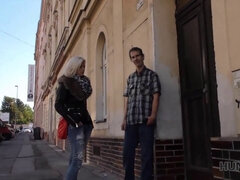 아마추어, 오랄섹스, 커플, 오쟁이 진 남자, 돈, 공개적인, 청소년, 와이프