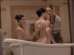 Bdsm, Velika rit, Velike joške, Rjavolaska