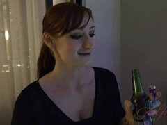 Vessa, Suihinotto, Tyttöystävä, Käsihoito, Pikkarit, Näkökulma pov, Tupakoiva, Vibraattori