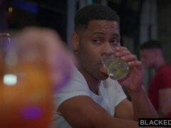 Wytrysk, Kobiety mężczyzna, Wielorasowy, Naturalne cycki, Jazda konna, Rosyjski, Tatuaż, Trójkąt