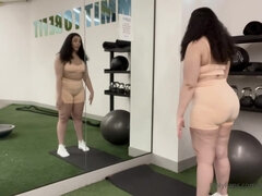 Tyłek, Obciąganie, Sperma, Ciemna karnacja, Siłownia, Hardcore, Latynoska, Cipka