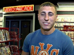 Amatőr, Cumizás, Ondó fröcskölés, Mélytorok, Meleg, Pornósztárok, Nyilvános, Valóság