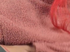 Pelirrojo, Solo, Tetas