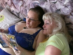 Bbw, Veľký zadok, Prstovanie, Lesbické, Spodná bielizeň, Masturbácia, Pička, Vyholené