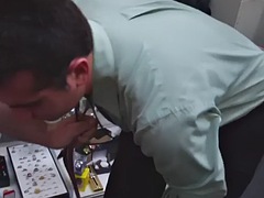 Amatööri, Iso kaunis nainen, Suihinotto, Homo, Karvainen, Käsihoito, Tatuointi, Kolmen kimppa