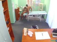 Leie, Betrug, Paar, Hundestellung, Krankenschwester, Muschi, Titten, Uniform