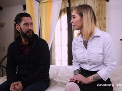 Neverjetno, Blondinka, Fetiš, Prstni, Samozadovoljevanje, Krilo, Tetovaže, Najstnice