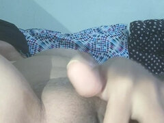 Enjoy Hard Fingering of Pussy by Applying Spitting on It Wildindianbebo