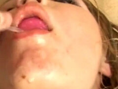 18 anni, Anale, Bionda, Facciale, Fare fisting, Masturbazione, Pompa, Ragazza