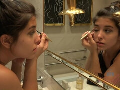 Amatööri, Vessa, Bikinit, Tyttöystävä, Lävistys, Näkökulma pov, Pillu, Teini